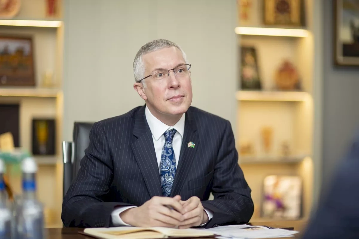 British ambassador publishes New Year greeting in Azerbaijani VIDEO