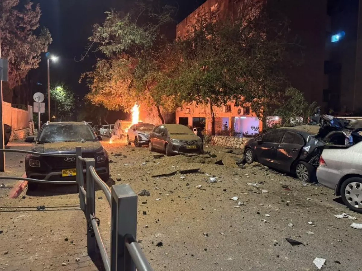 Iran conducts overnight strikes on Israel following Larijani killing PHOTO / VIDEO