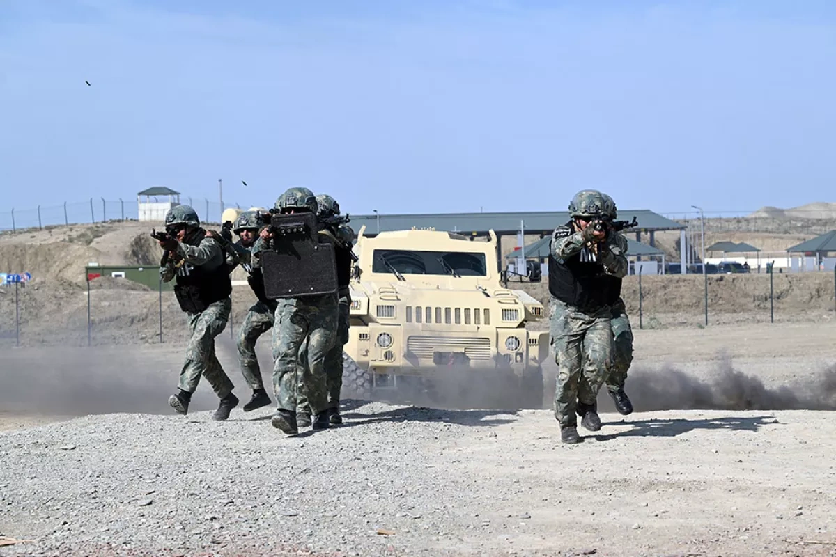 Azerbaijan defence chief reviews military police unit ahead of NATO evaluation PHOTO/VIDEO
