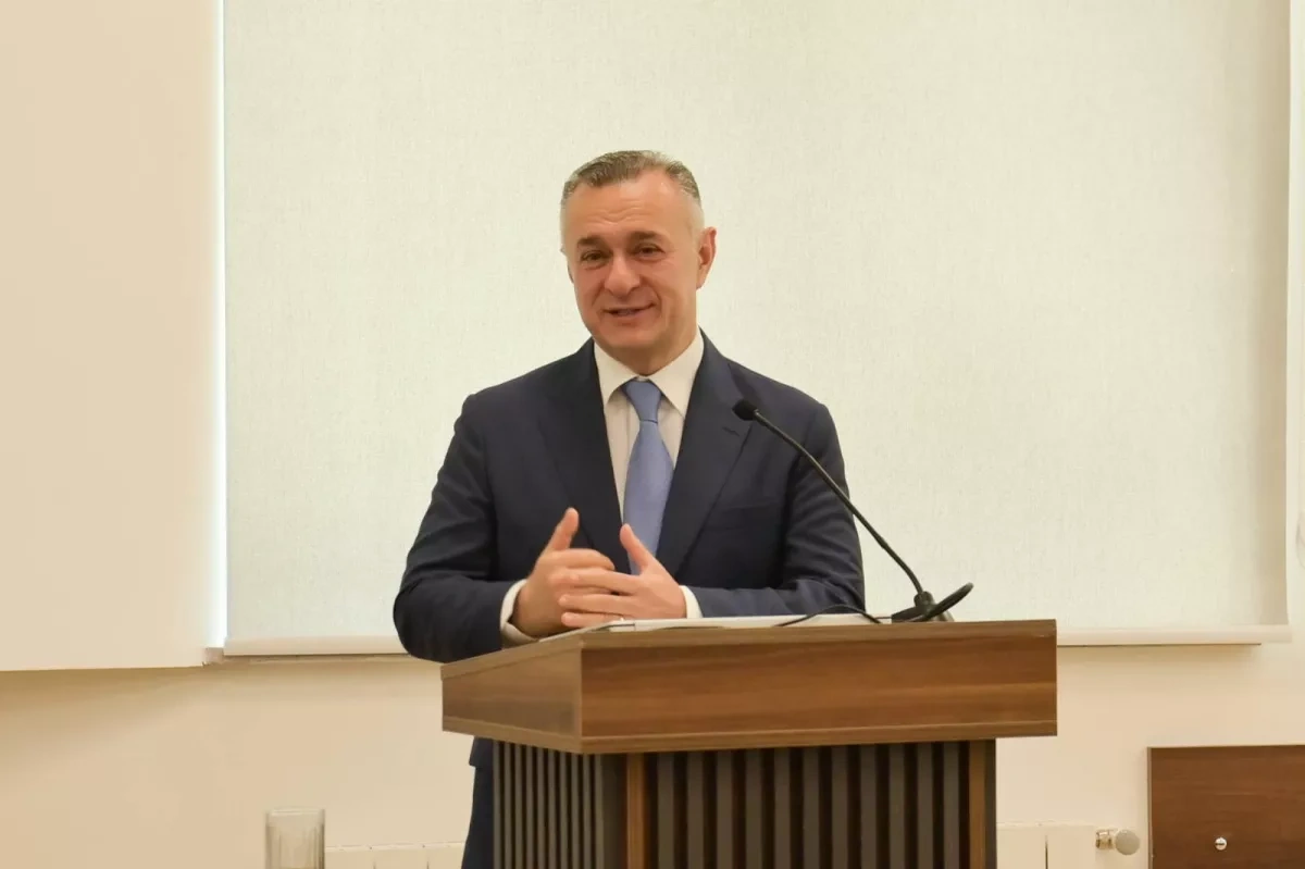 Azerbaijani ministers visit Karabakh University Clinic PHOTO