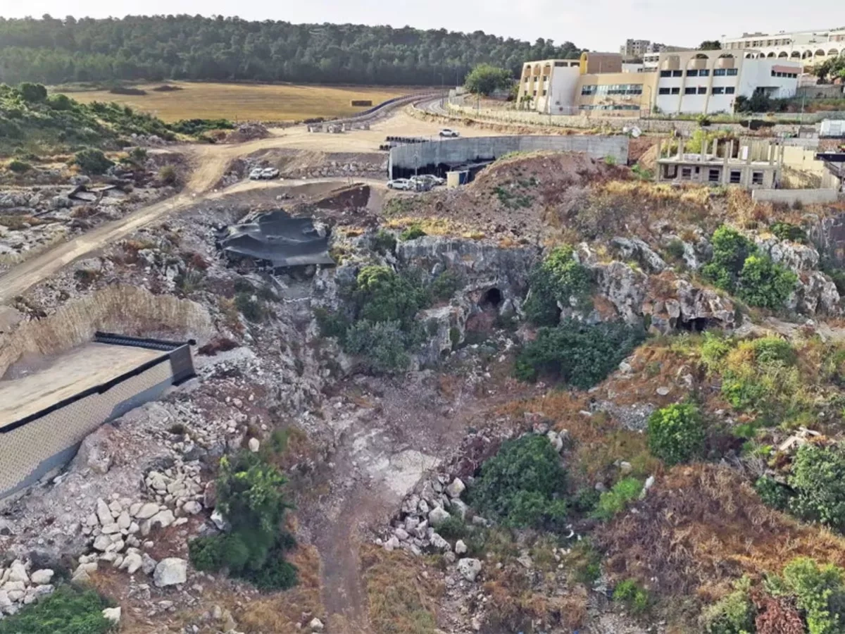Archaeologists uncover rare 400,000-year-old pre-Neanderthal site in Israel