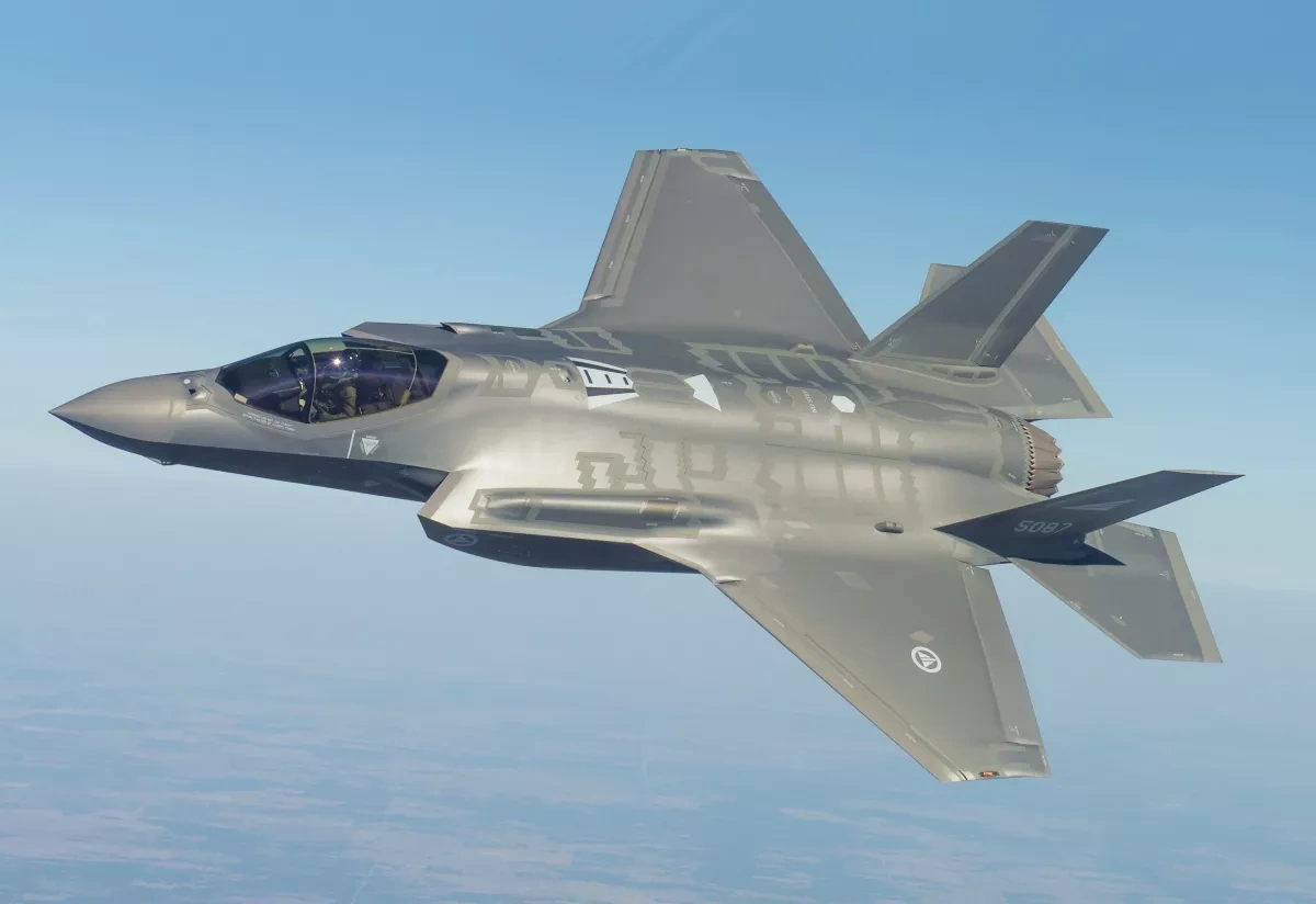 Two US F-35 jets issue distress signals during flights over Middle East VIDEO