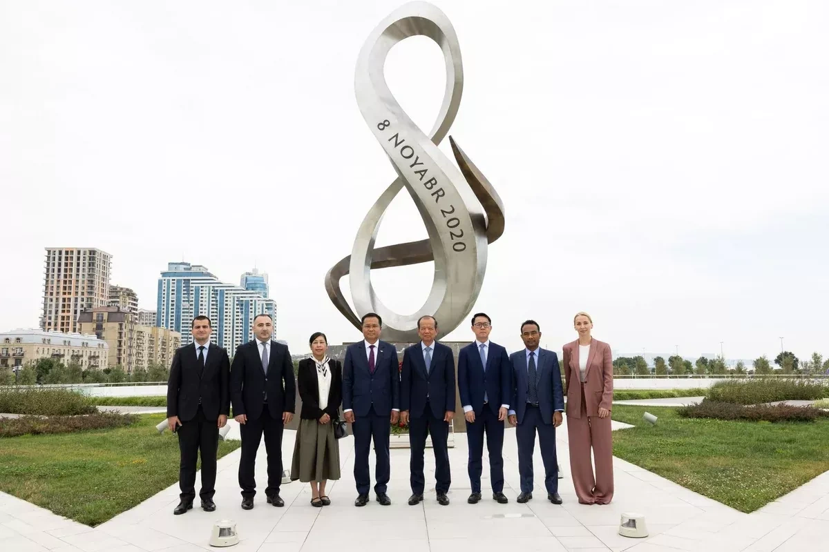 Cambodia looks to adopt Azerbaijan's ASAN Xidmət model PHOTO
