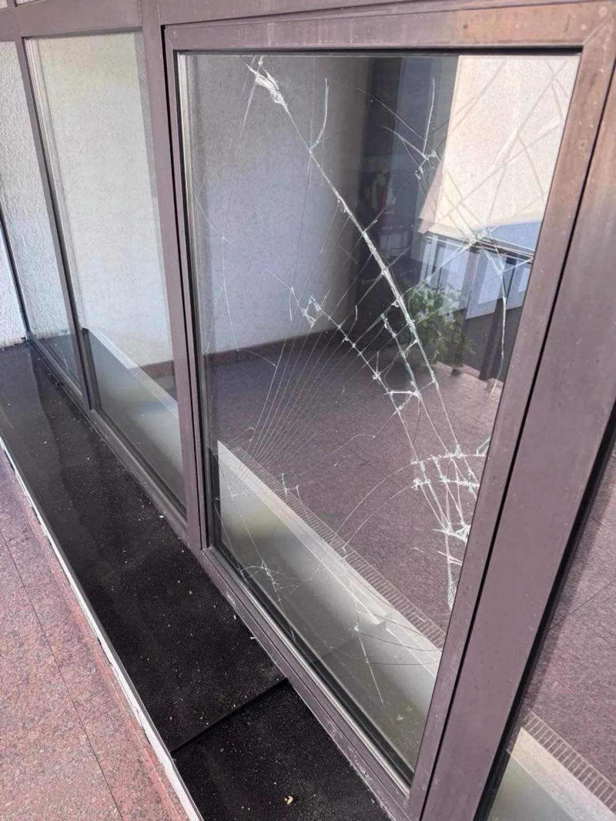 Lithuania to summon Russian envoy after embassy damage in Kyiv PHOTO / VIDEO