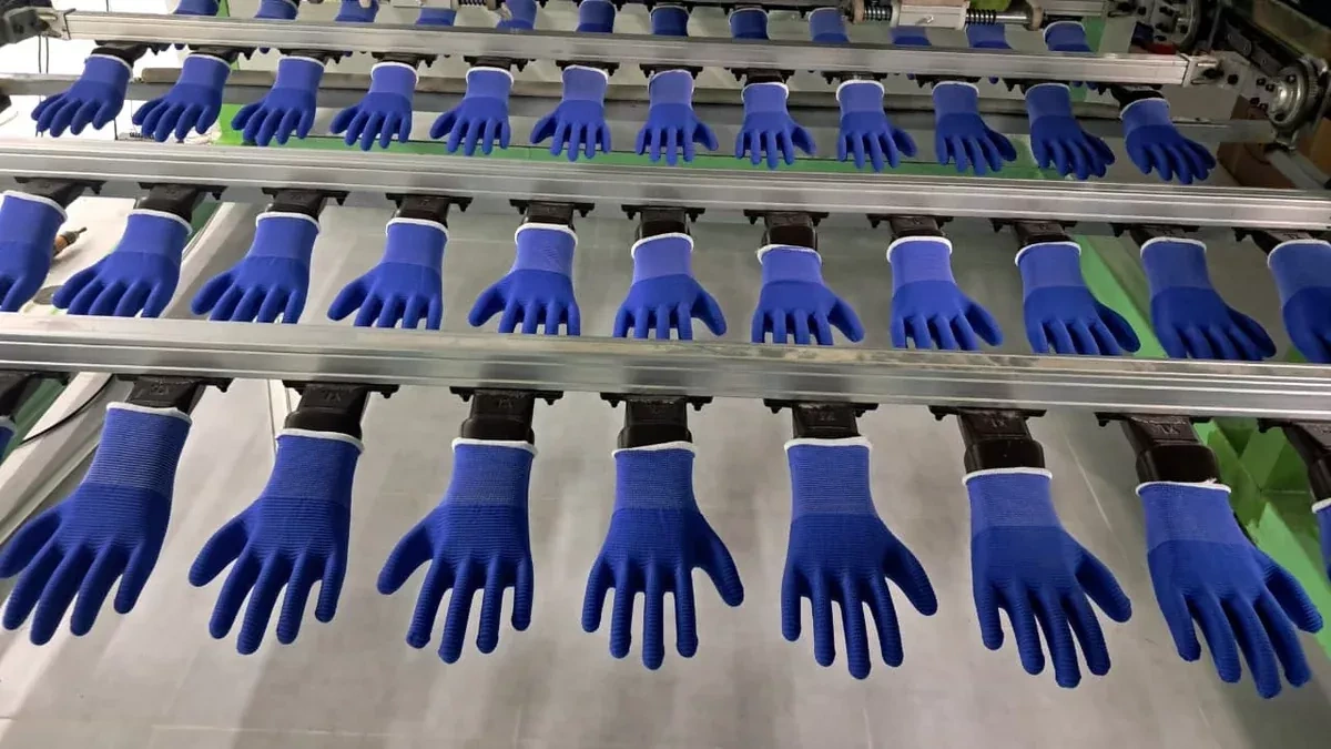 Azerbaijan opens glove manufacturing plant in Khankendi