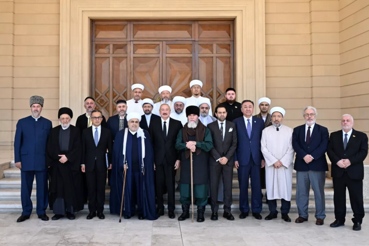 President Ilham Aliyev receives OTS officials, Muslim religious leaders in Baku PHOTO
