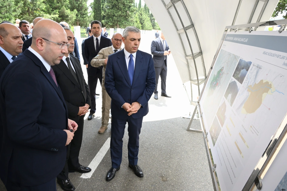 Participants of Coordination Headquarters meeting view Aghdara Master Plan (PHOTO)