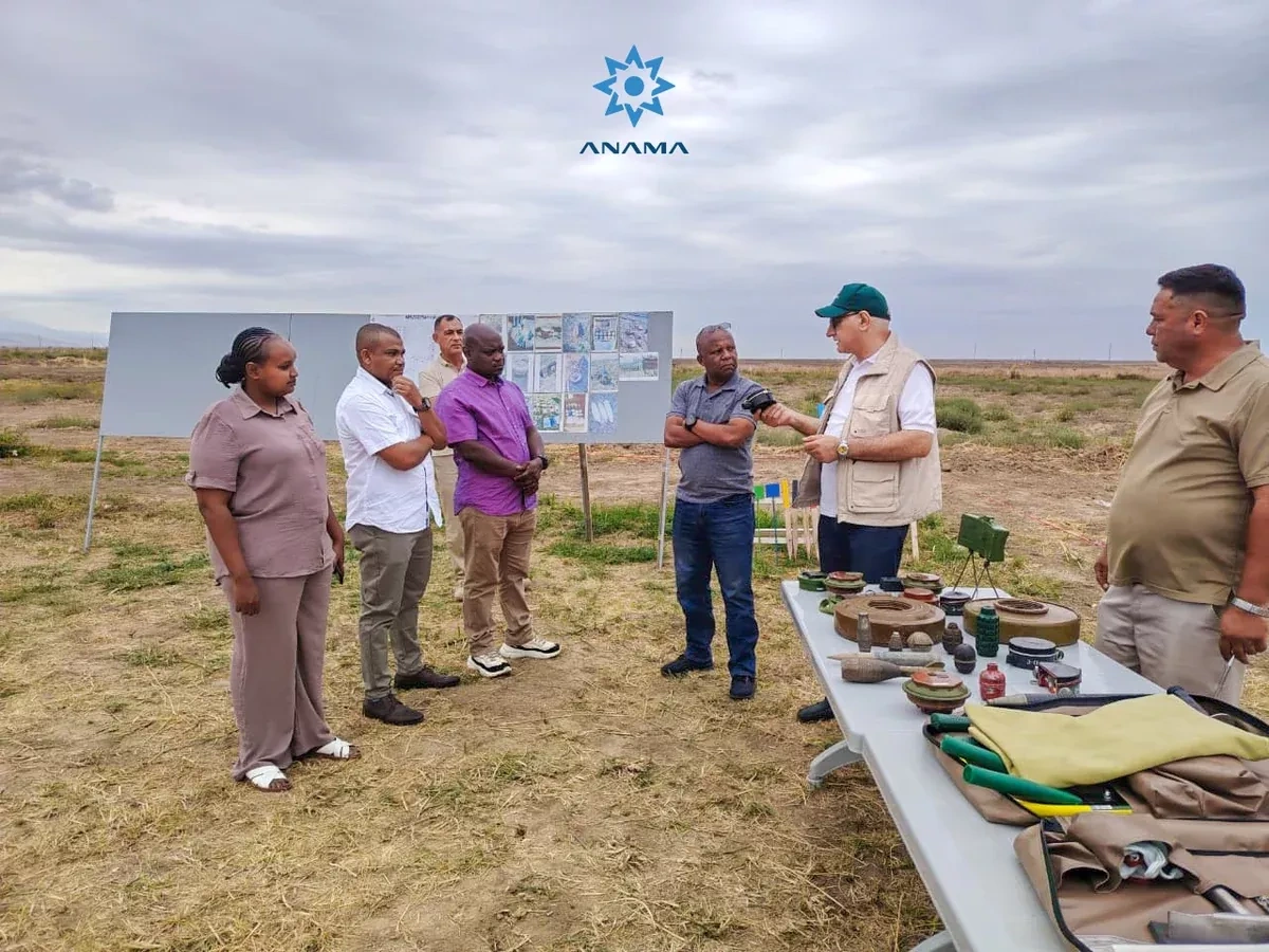Azerbaijan shares mine-clearing know-how with Kenya PHOTO