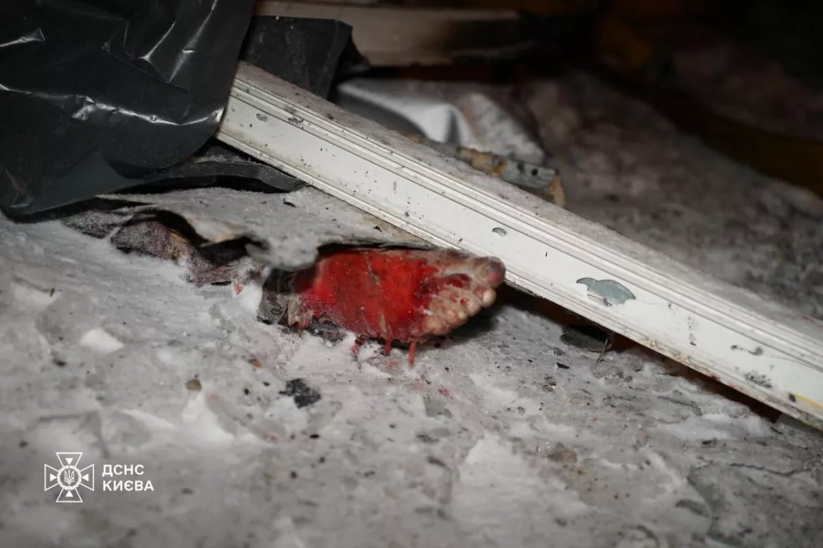 Kyiv hit by overnight strikes: Four dead, dozens injured PHOTO / VIDEO