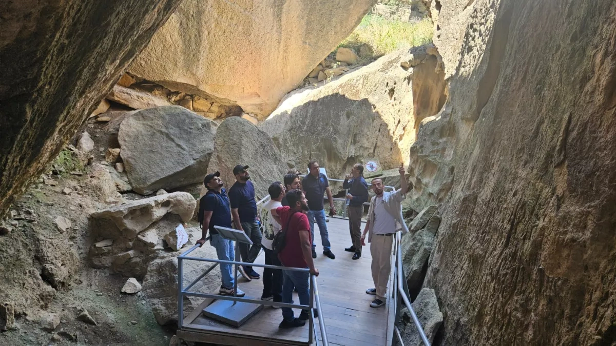 Azerbaijan hosts Pakistani travel firms in tourism promotion visit PHOTO