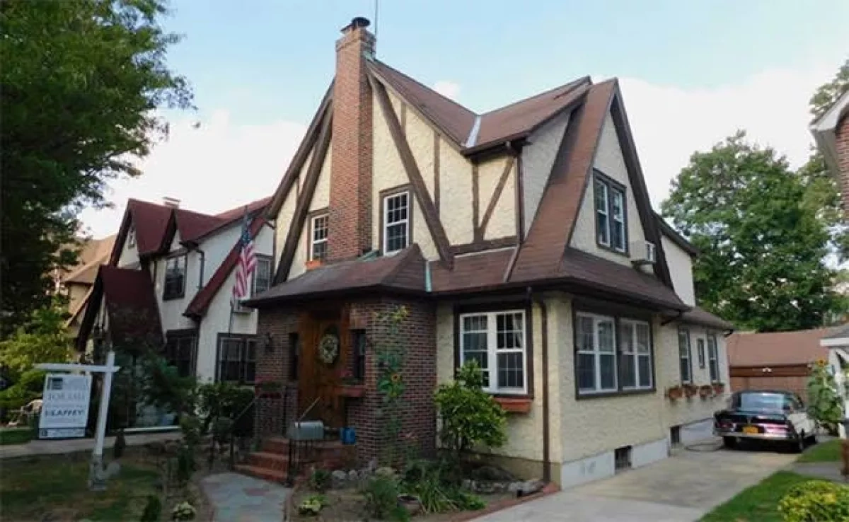 Media: Trump’s childhood home sells for $1.93 million