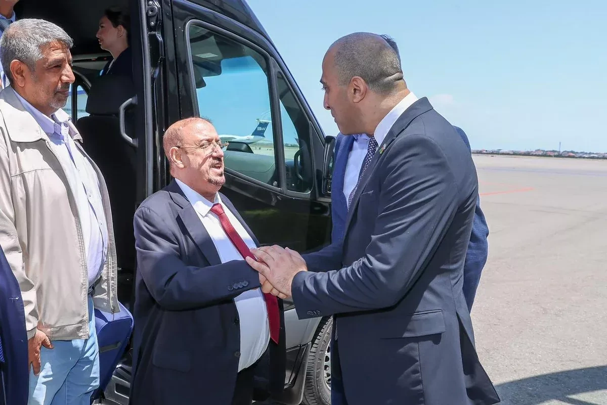 Yemeni parliamentary speaker arrives in Azerbaijan for OIC conference PHOTO