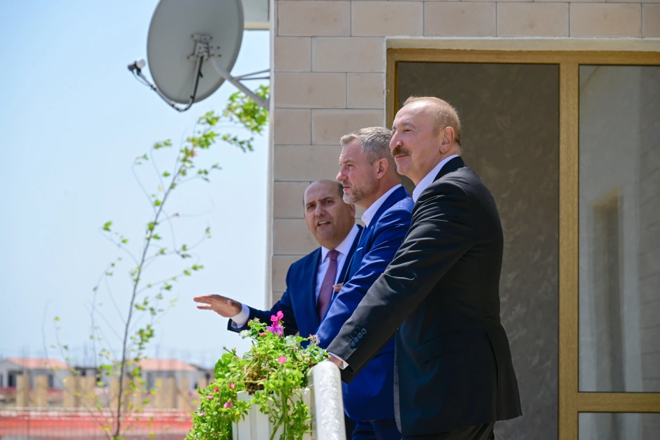 President Ilham Aliyev, President of Slovakia review construction progress in Bash Garvand village of Aghdam district (PHOTO)