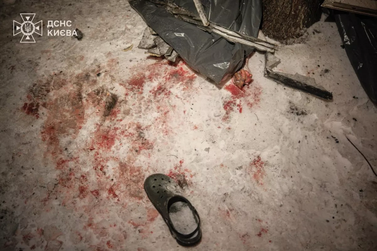 Kyiv hit by overnight strikes: Four dead, dozens injured PHOTO / VIDEO