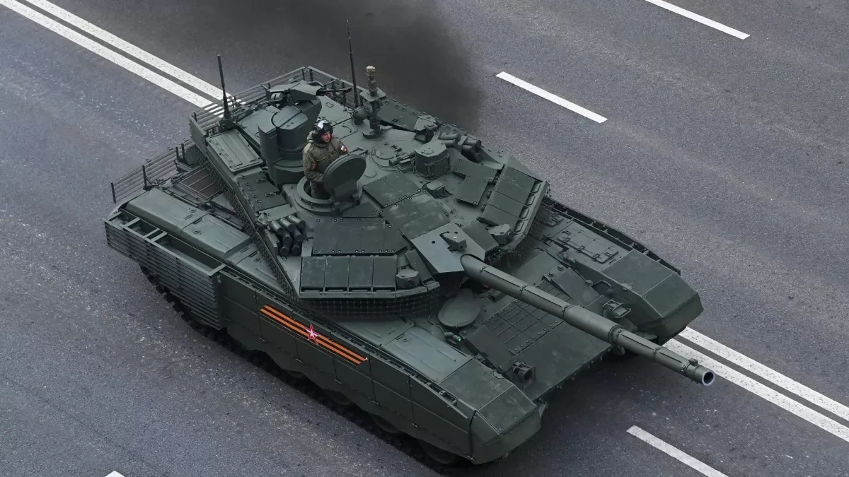 Russia delivers new batches of T-90M, T-72B3M tanks to military