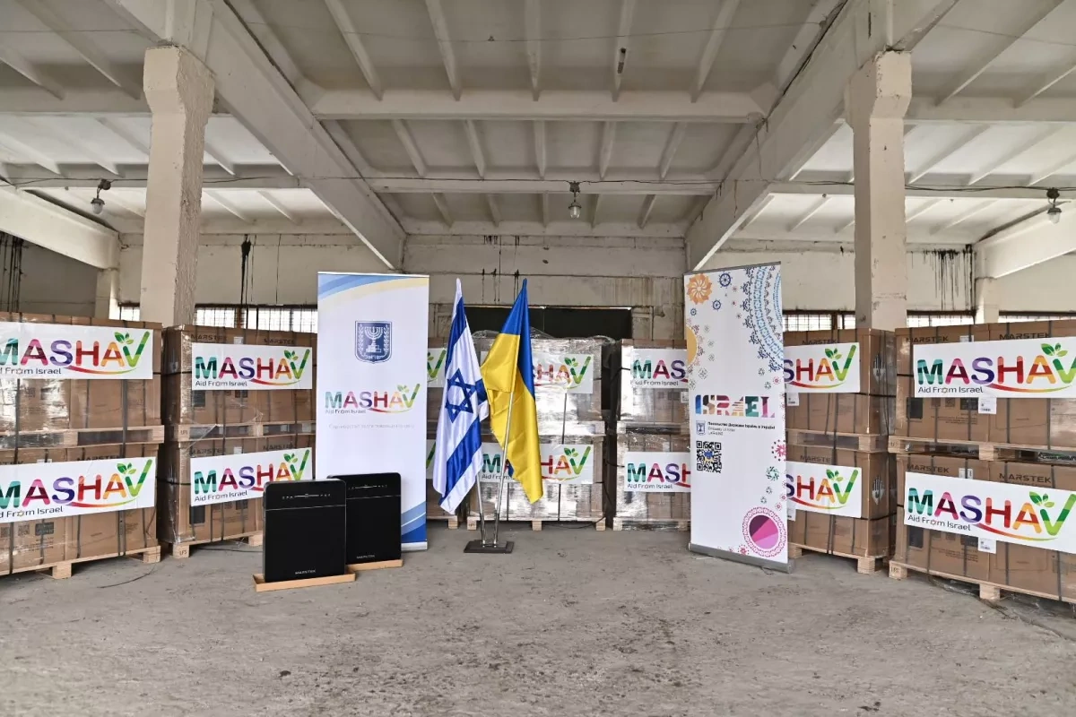 Kyiv receives 117 backup power systems from Israel PHOTO
