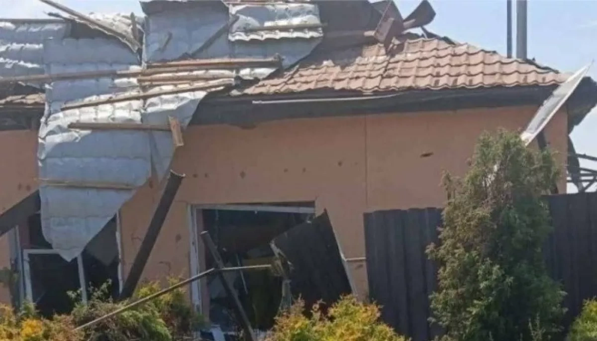 Russian attacks on Ukraine kill three, injure 24