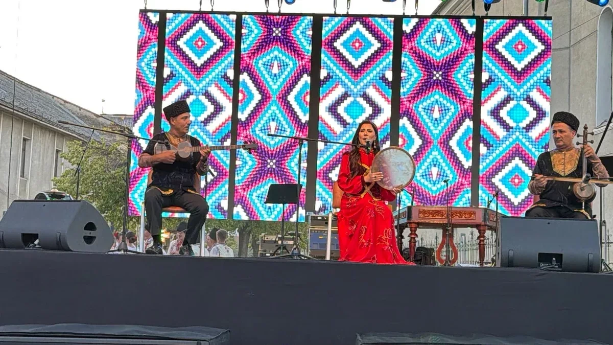 Azerbaijani Mugham performers receive awards at Romanian festival PHOTO