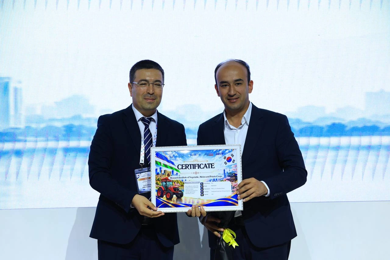 Uzbekistan receives 40 South Korean CNG tractors under agricultural project