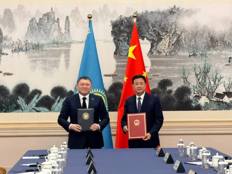 Kazakhstan, China sign agreement on security at Khorgos cross-border center