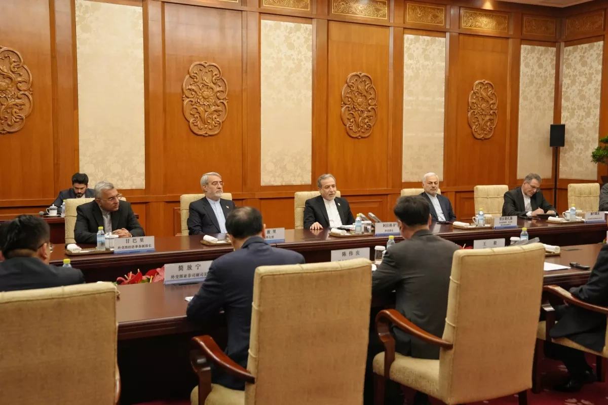 Iranian foreign minister holds talks in China ahead of Trump visit PHOTO