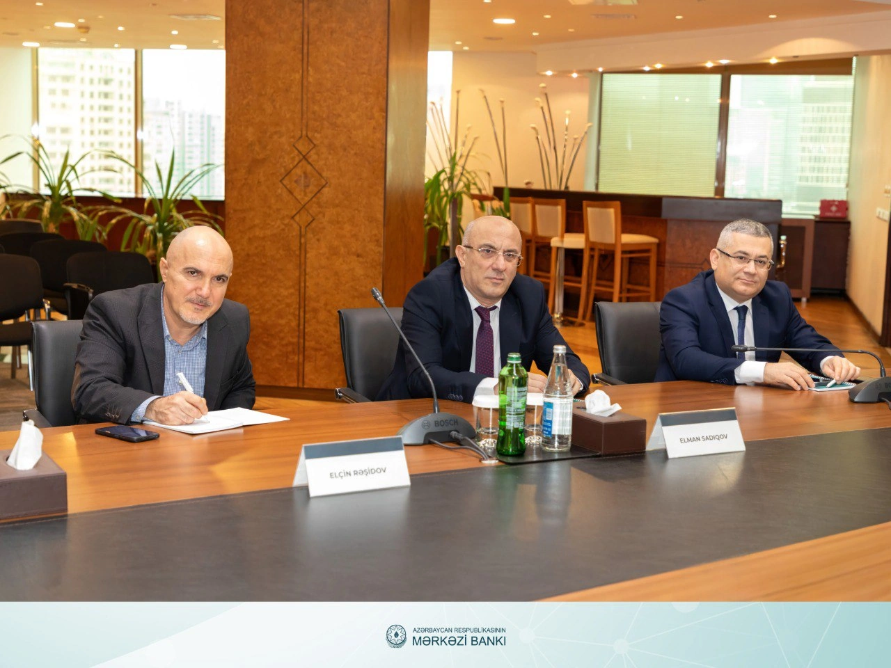 Azerbaijani Central Bank hosts media briefing on balance of payments (PHOTO)