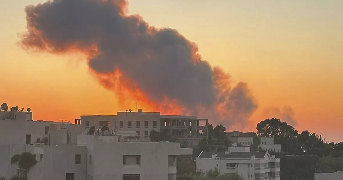 Israeli airstrikes hit Hezbollah headquarters in Beirut suburb video