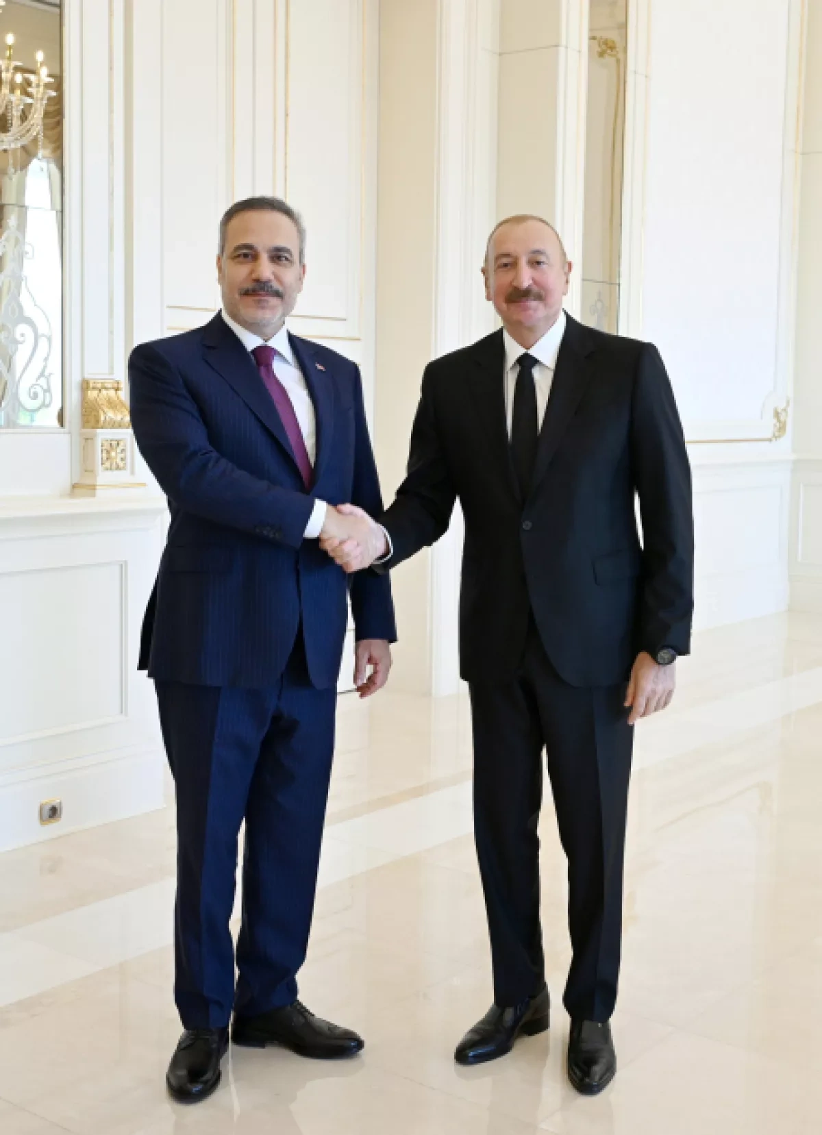 Azerbaijani president holds talks with Türkiye’s top diplomat PHOTO