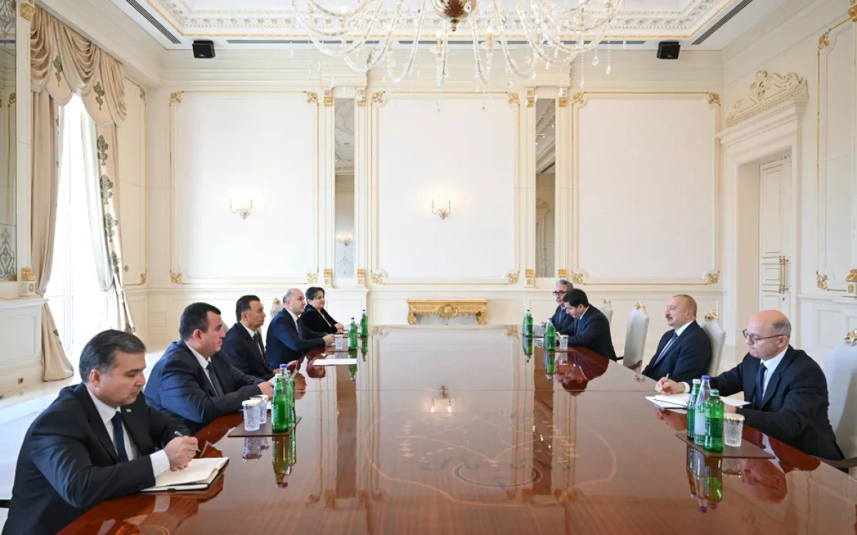 Azerbaijani president receives Tajik prime minister, discusses Middle Corridor and trade PHOTO