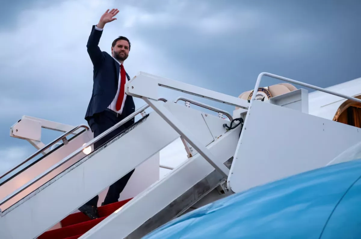 US VP visits Hungary to support Orban ahead of crucial election