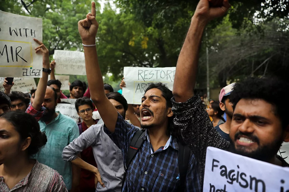 Curse of India’s occupation army in Kashmir  Suicides, violence, mass graves