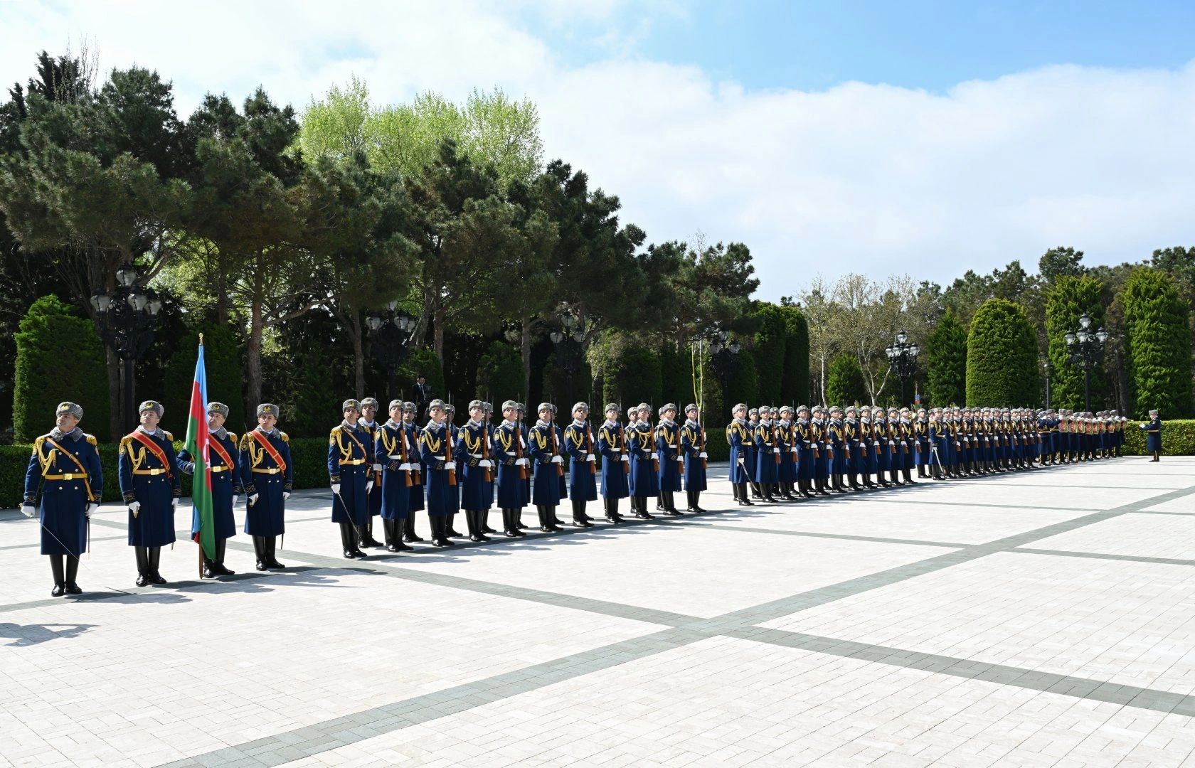 Baku hosts official welcome ceremony for President of Latvia (PHOTO)