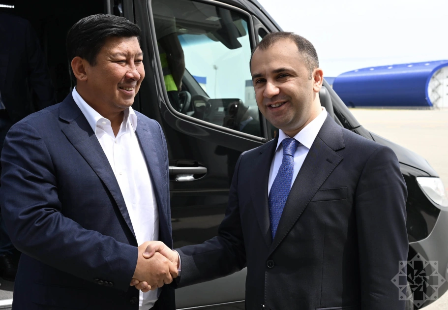Cambodian Deputy Prime Minister arrives in Azerbaijan to attend WUF13 (PHOTO)