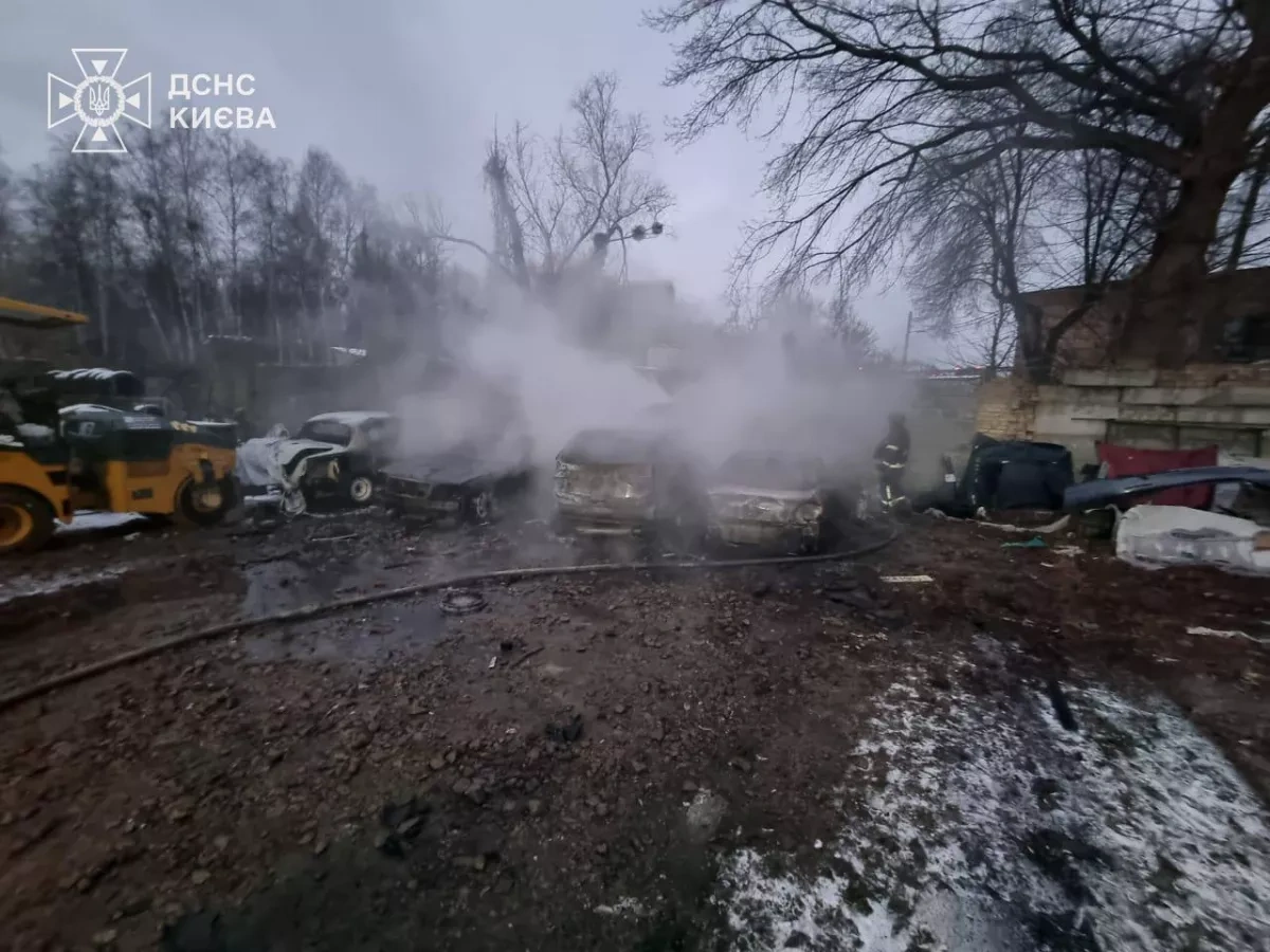 Drone strikes spark multiple fires across Kyiv, mayor says PHOTO / VIDEO