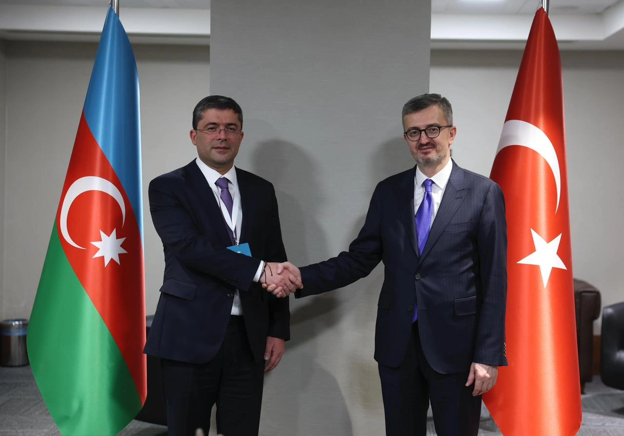 Azerbaijan, Türkiye discuss media's role in combating disinformation (PHOTO)
