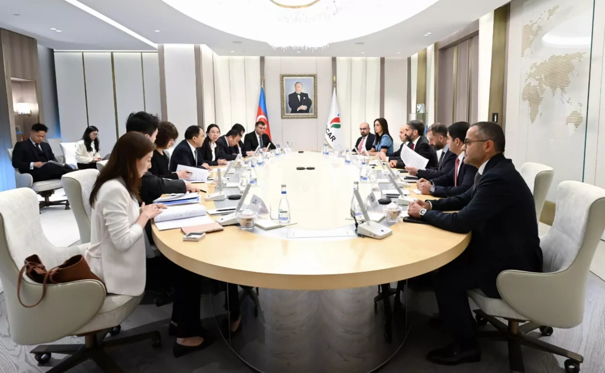 Azerbaijan’s SOCAR, Chinese company discuss energy cooperation PHOTO