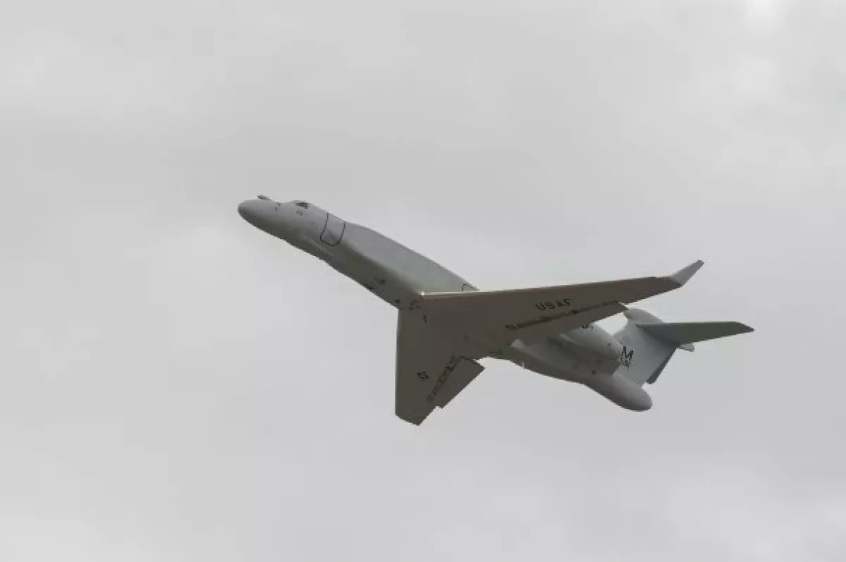 US deploys new electronic warfare aircraft against Iran