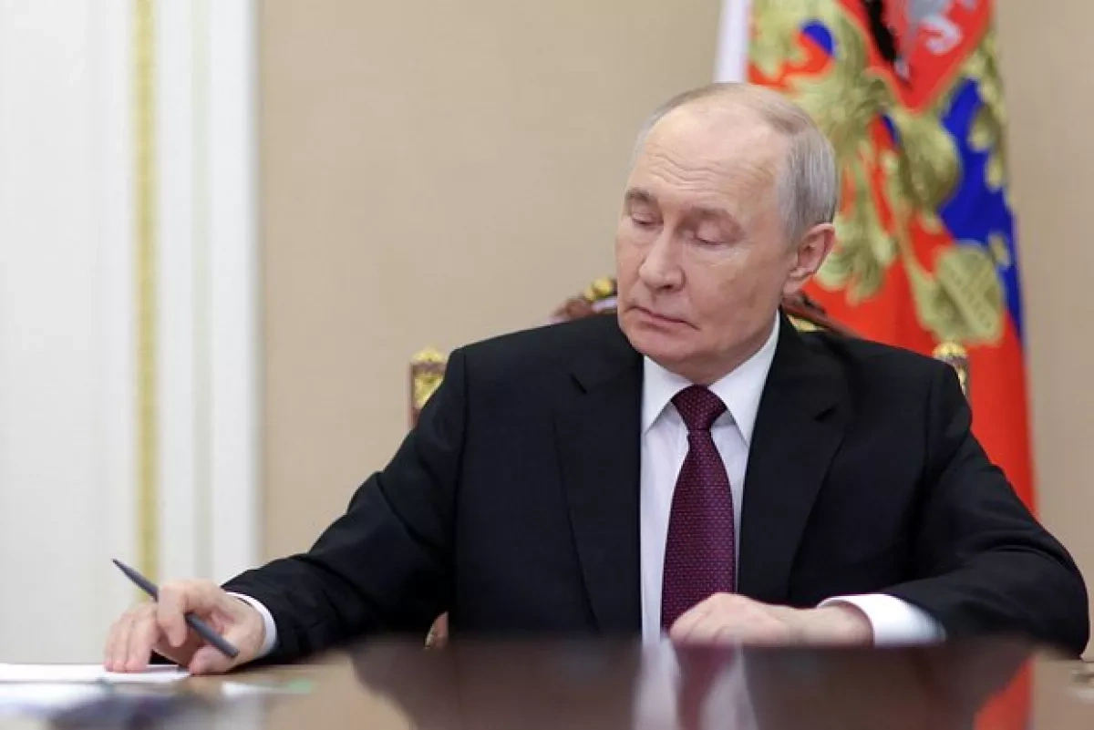 Russia raises government fees for migrants