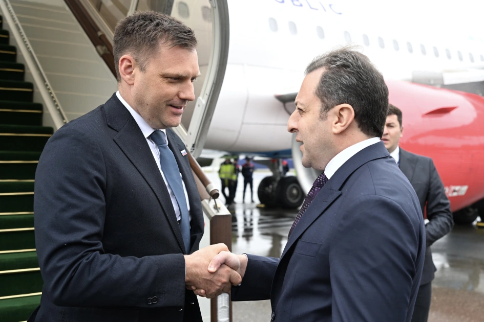 Deputy Prime Minister of Slovakia arrives in Azerbaijan (PHOTO)