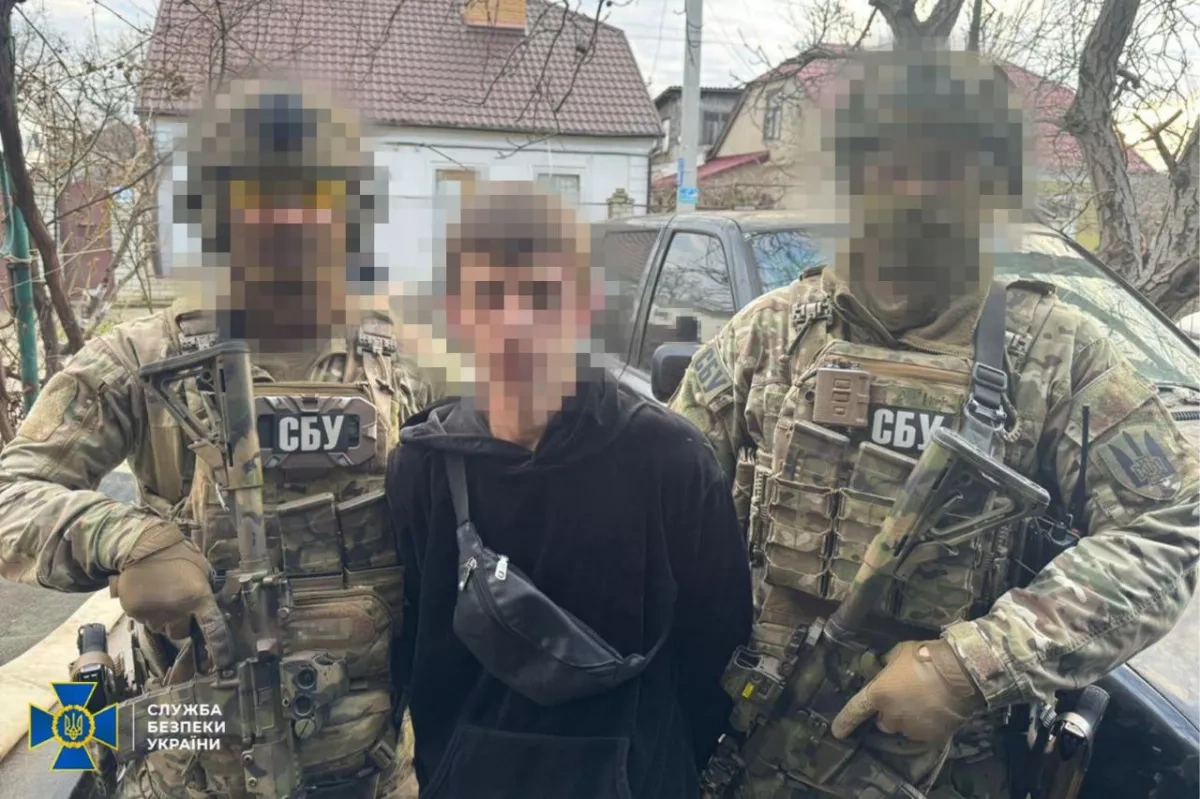SBU says Russian-recruited agent detained over Odesa car blast photo