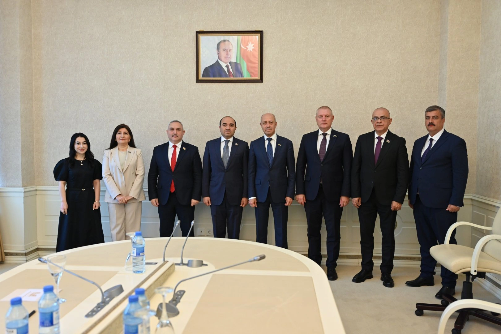 Azerbaijani parliament hosts meeting with Latvian delegation (PHOTO)