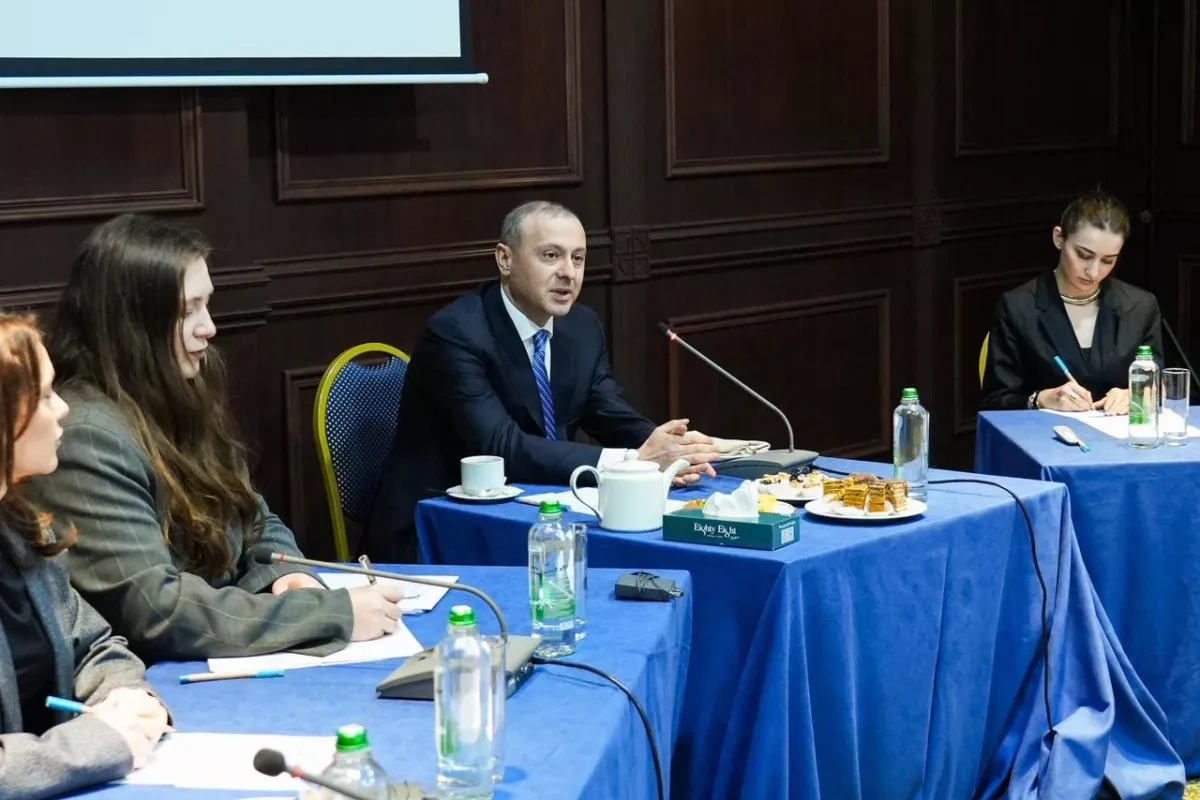 Azerbaijani delegation takes part in roundtable in Armenia PHOTO