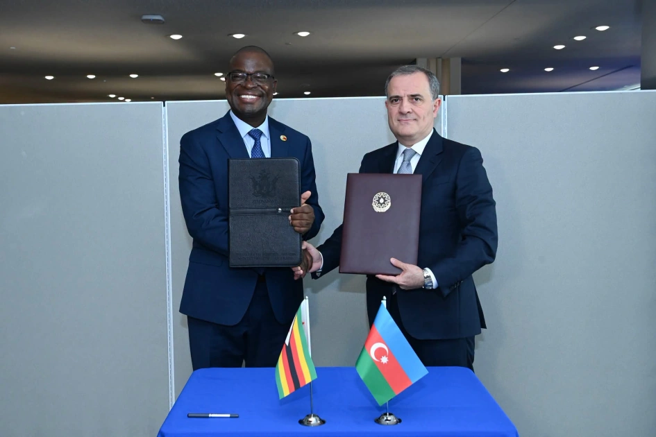 Azerbaijan and Zimbabwe sign MoU on political consultations (PHOTO)