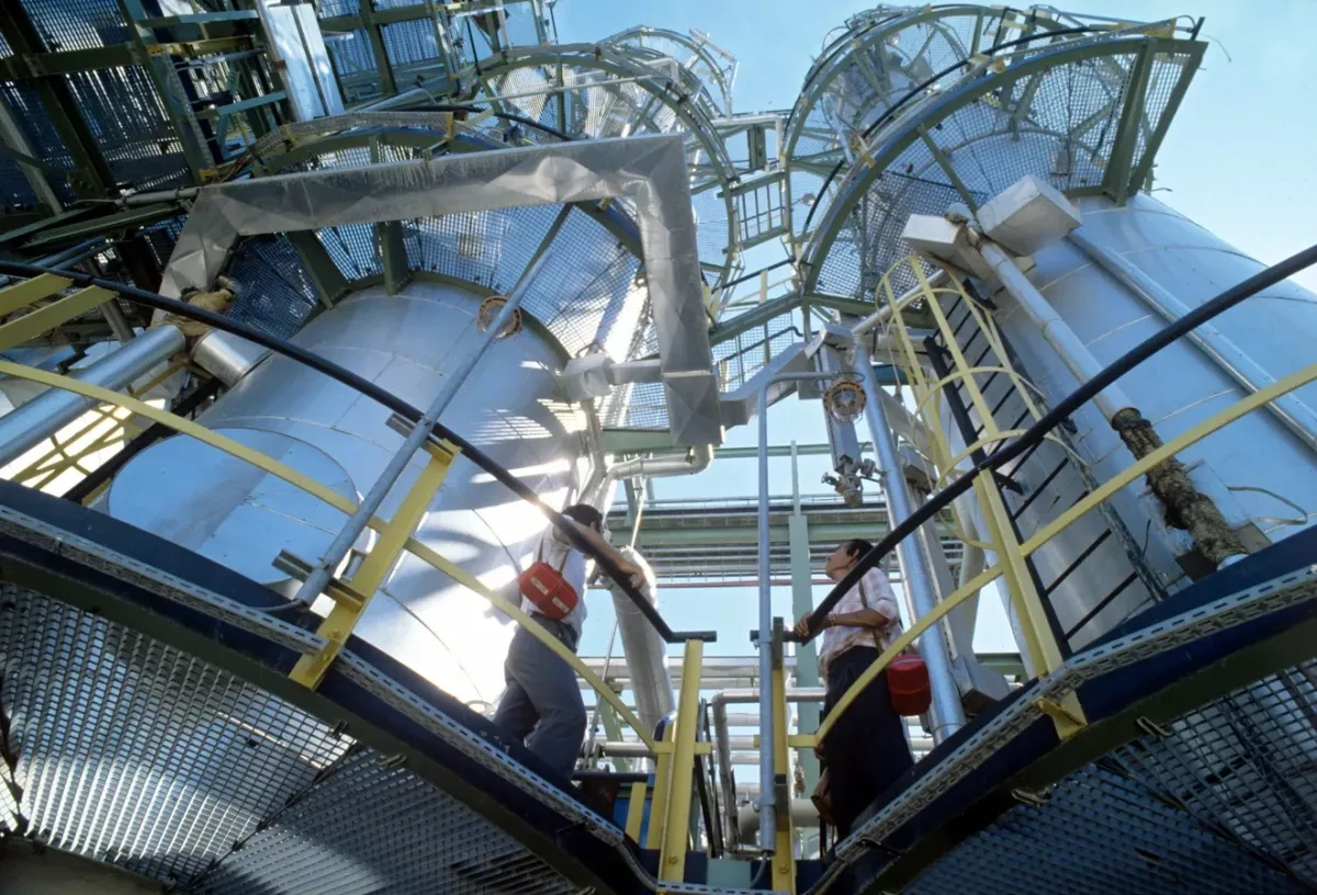Kazakhstan military to clear Caspian Sea route for planned oil pipelines