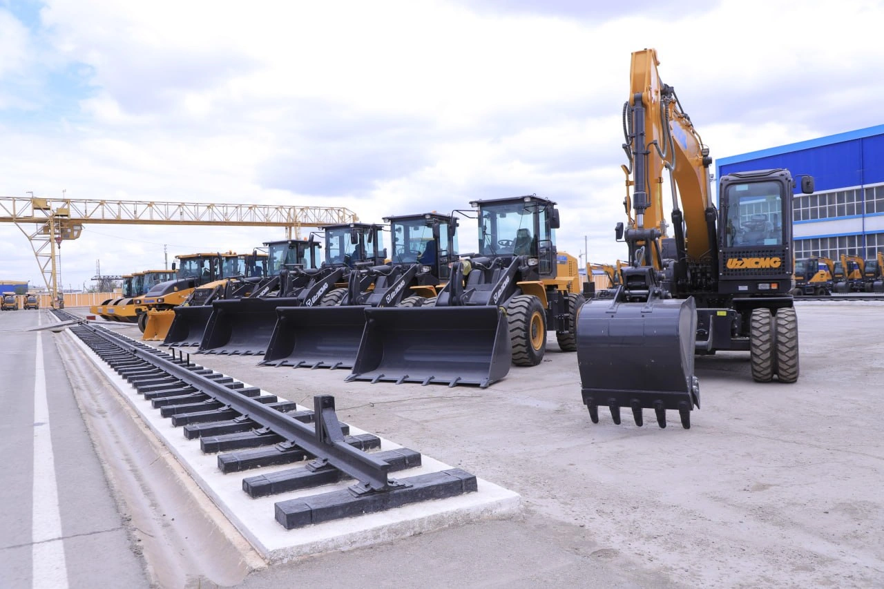 Uzbek customs explores trade expansion with Khorezm industrial firms