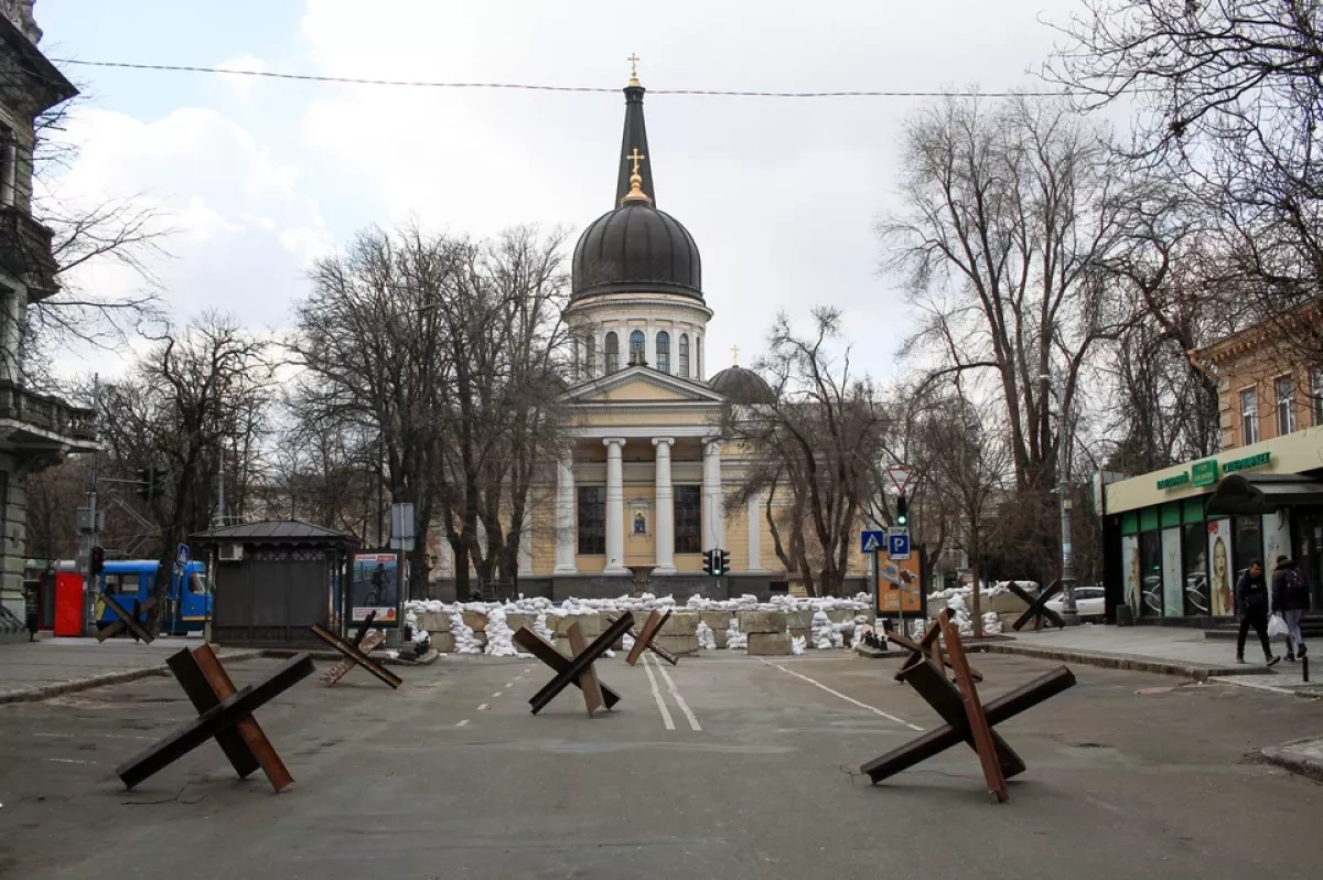 Ukraine fortifies Odesa in preparation for all-round defence VIDEO
