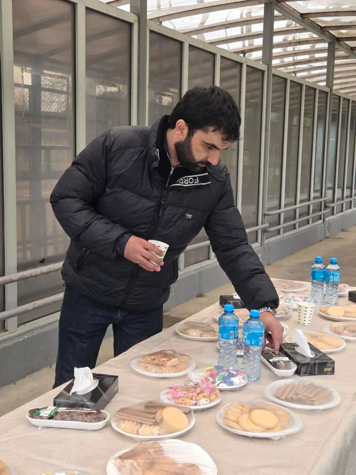 Some 370 evacuated from Iran through Azerbaijan Photo