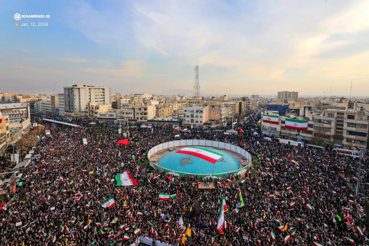 Media: Khamenei accused of sharing old photos as footage of new pro-regime rallies
