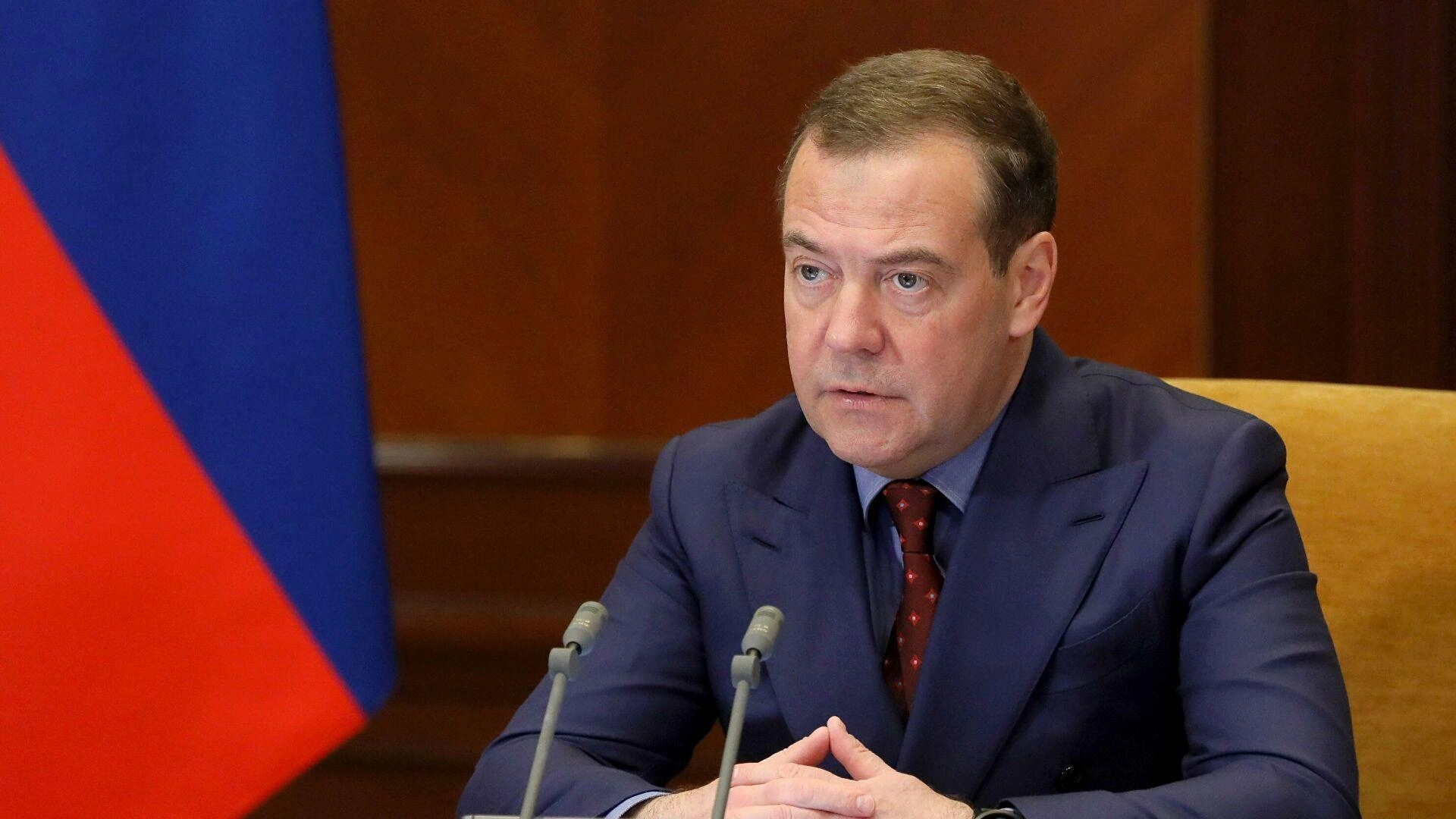 Official: 127,000 sign contracts with Russian armed forces in 2026