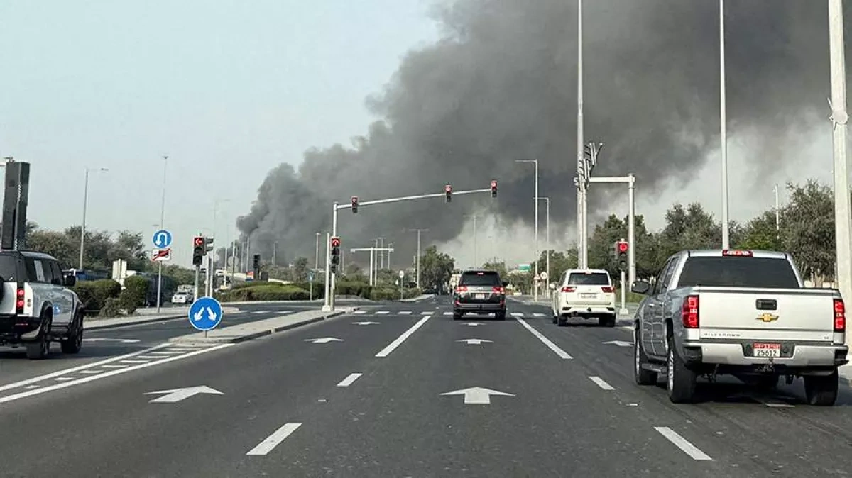 Missile and drone strikes hit Dubai and Sharjah VIDEO